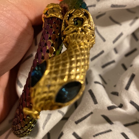 Vintage unsigned metal mesh multi color snake wrap Cleopatra bracelet - Picture 6 of 6